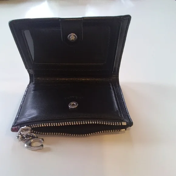 Coach Dual-Tone Red and Black Wallet - Picture 5 of 5